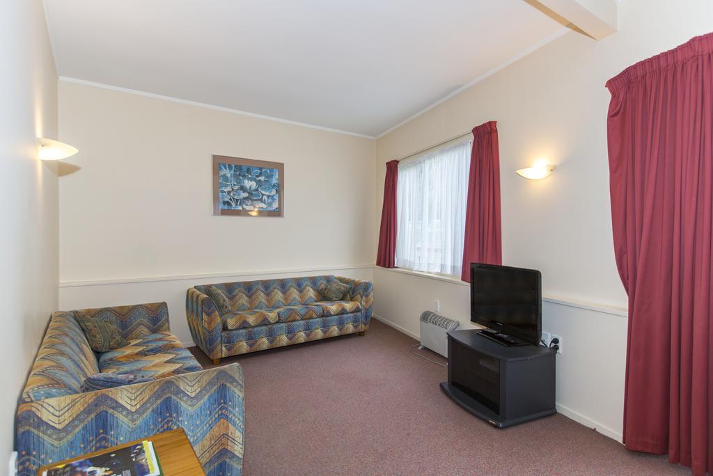 Fernhill Motor Lodge Lower Hutt Εξωτερικό φωτογραφία