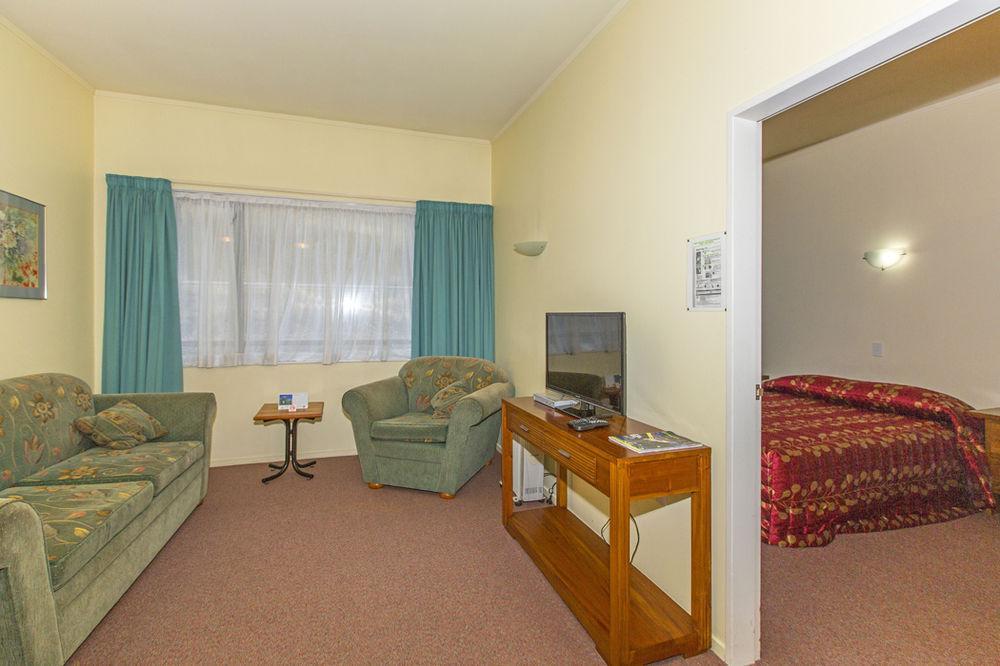 Fernhill Motor Lodge Lower Hutt Εξωτερικό φωτογραφία