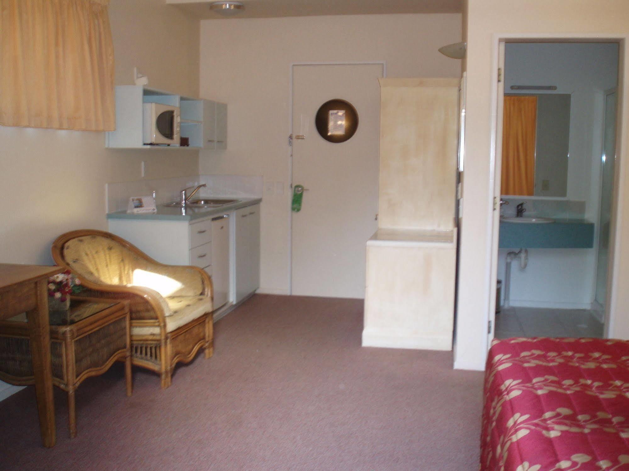 Fernhill Motor Lodge Lower Hutt Εξωτερικό φωτογραφία